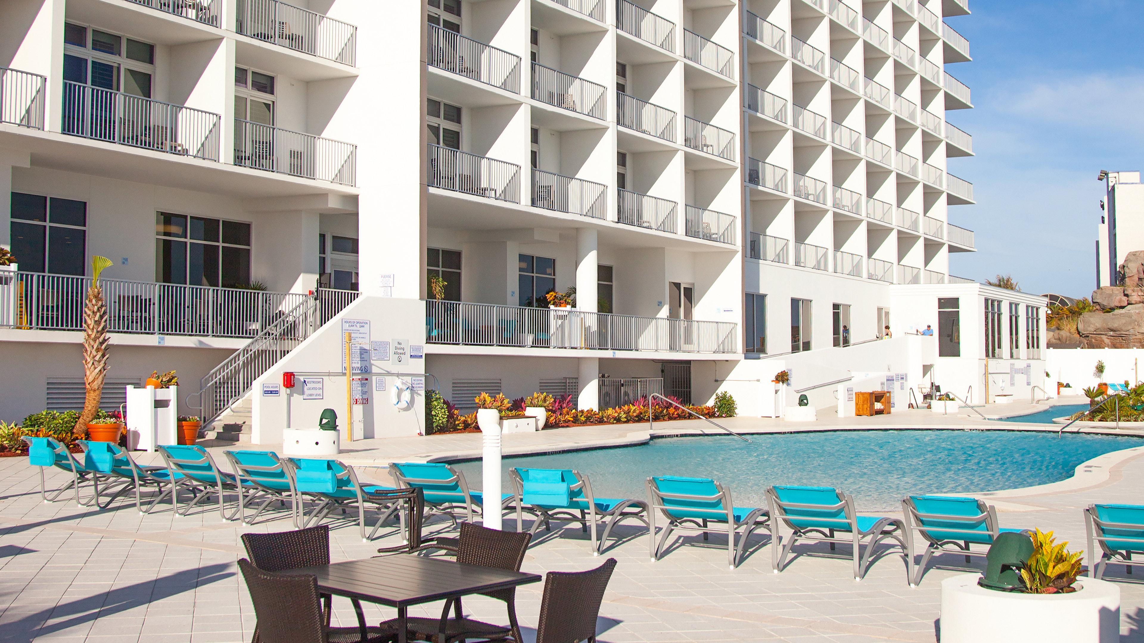 Holiday Inn Express & Suites Panama City Beach Beachfront By Ihg Eksteriør billede