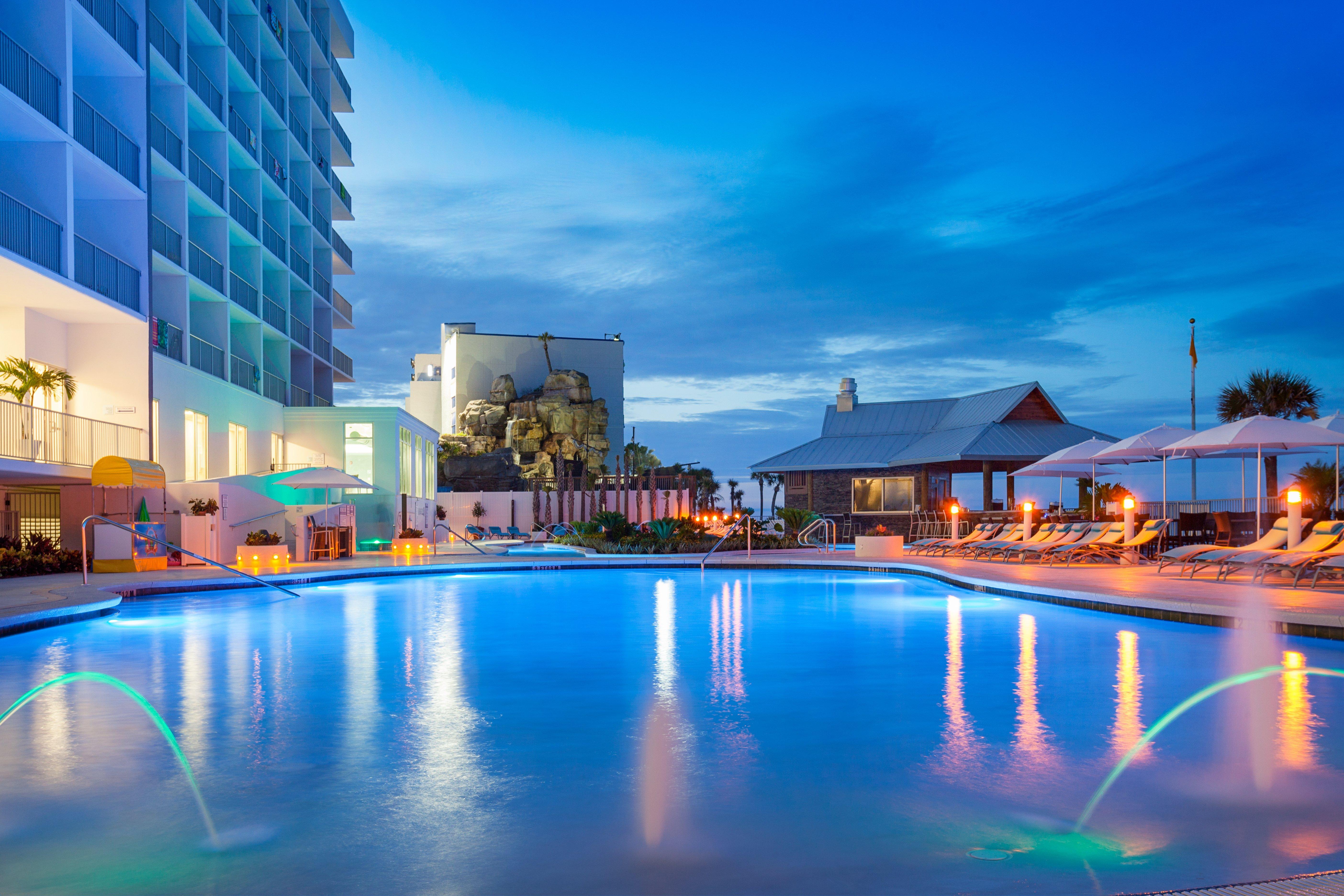 Holiday Inn Express & Suites Panama City Beach Beachfront By Ihg Eksteriør billede