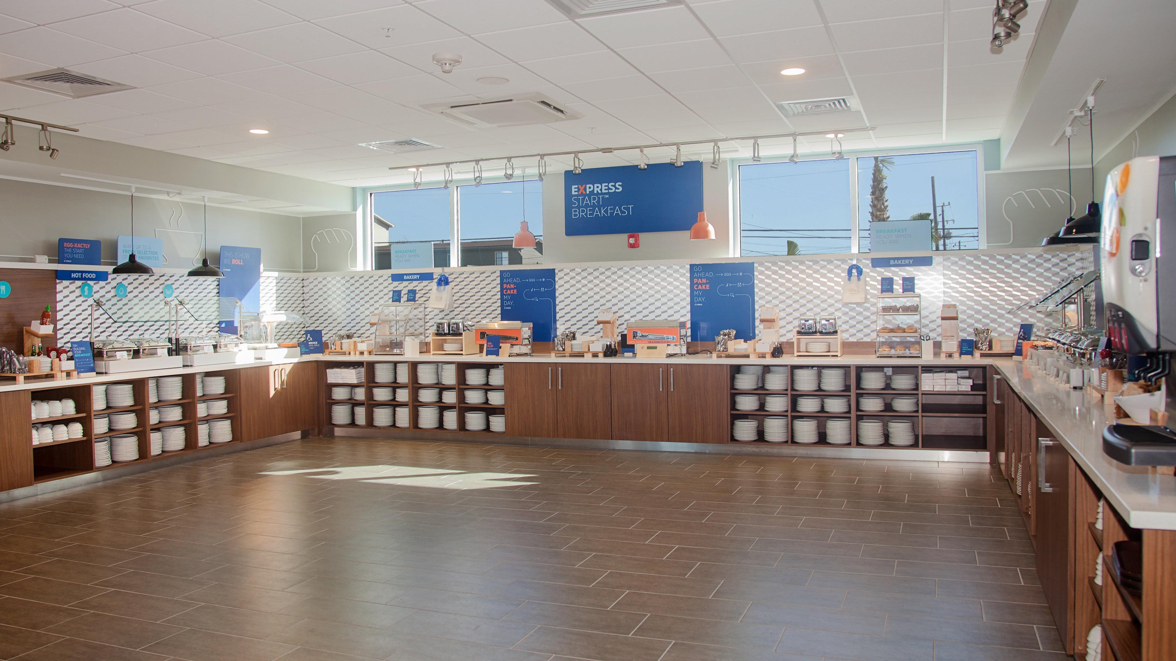 Holiday Inn Express & Suites Panama City Beach Beachfront By Ihg Eksteriør billede