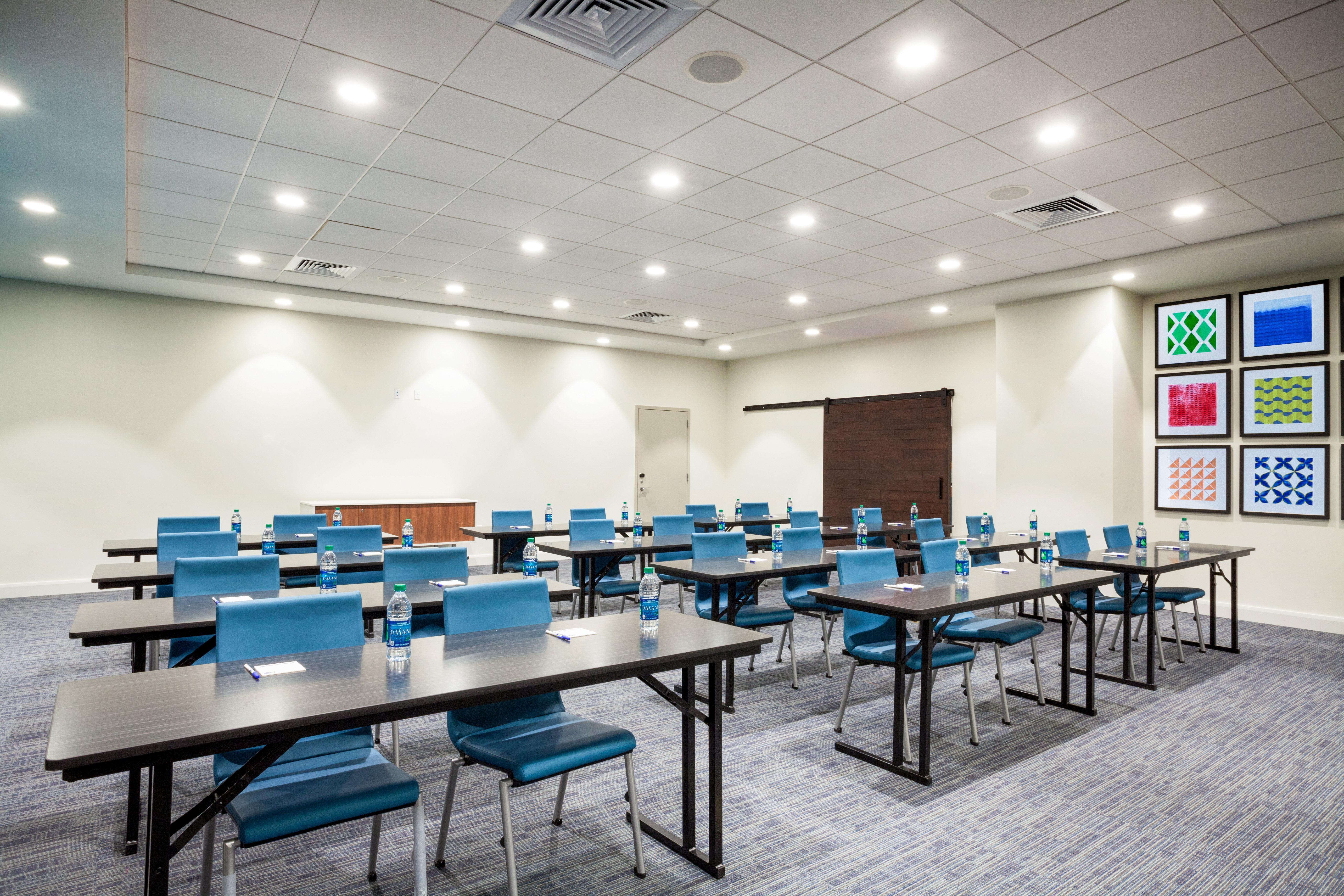 Holiday Inn Express & Suites Panama City Beach Beachfront By Ihg Eksteriør billede