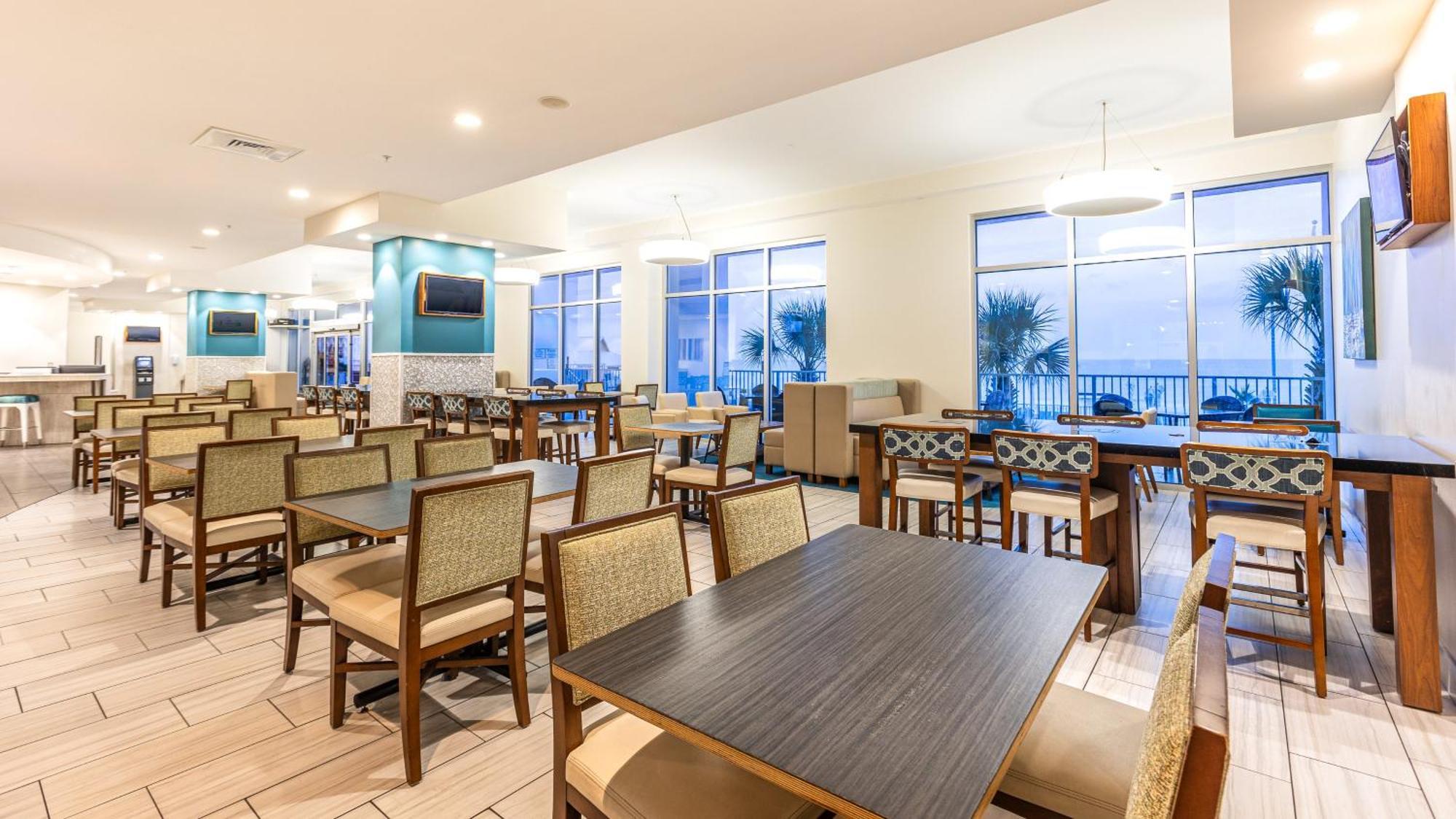 Holiday Inn Express & Suites Panama City Beach Beachfront By Ihg Eksteriør billede